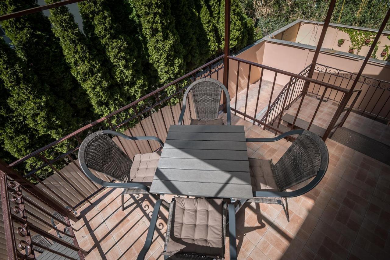 Mokka Apartman Сегед Екстер'єр фото