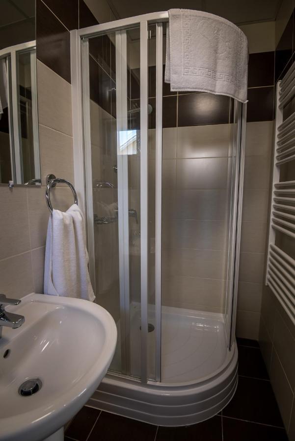 Mokka Apartman Сегед Екстер'єр фото