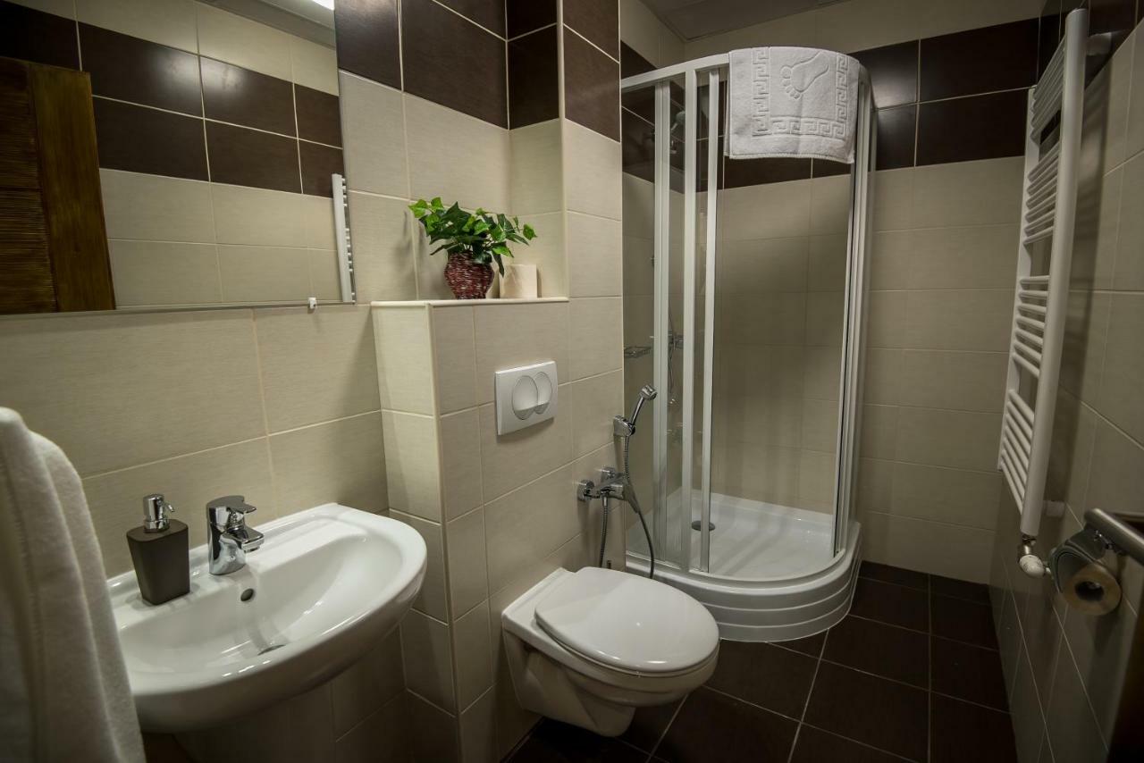 Mokka Apartman Сегед Екстер'єр фото